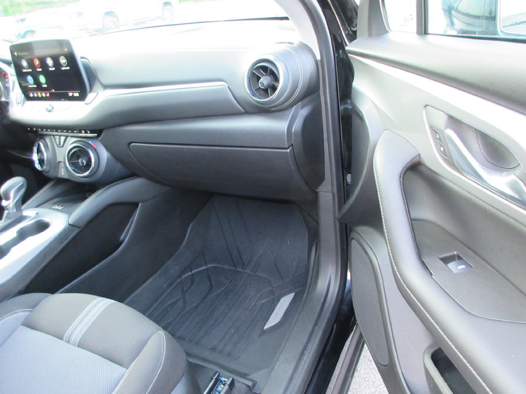 Used 2024 Chevrolet Blazer LT w/ Convenience Package FWD image 18