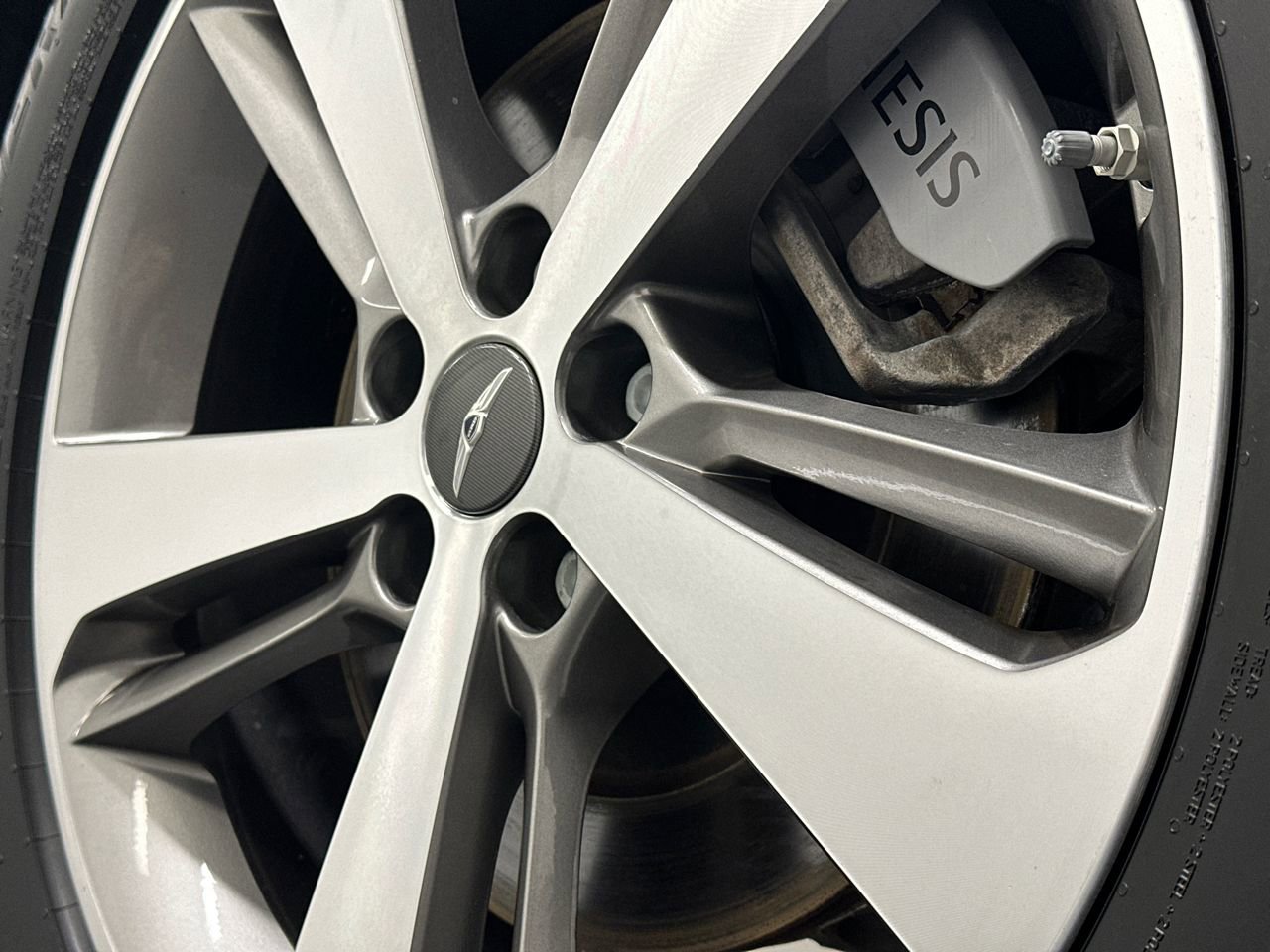 Used 2024 Genesis GV80 3.5T image 5