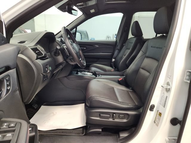 Used 2023 Honda Ridgeline Black Edition image 11