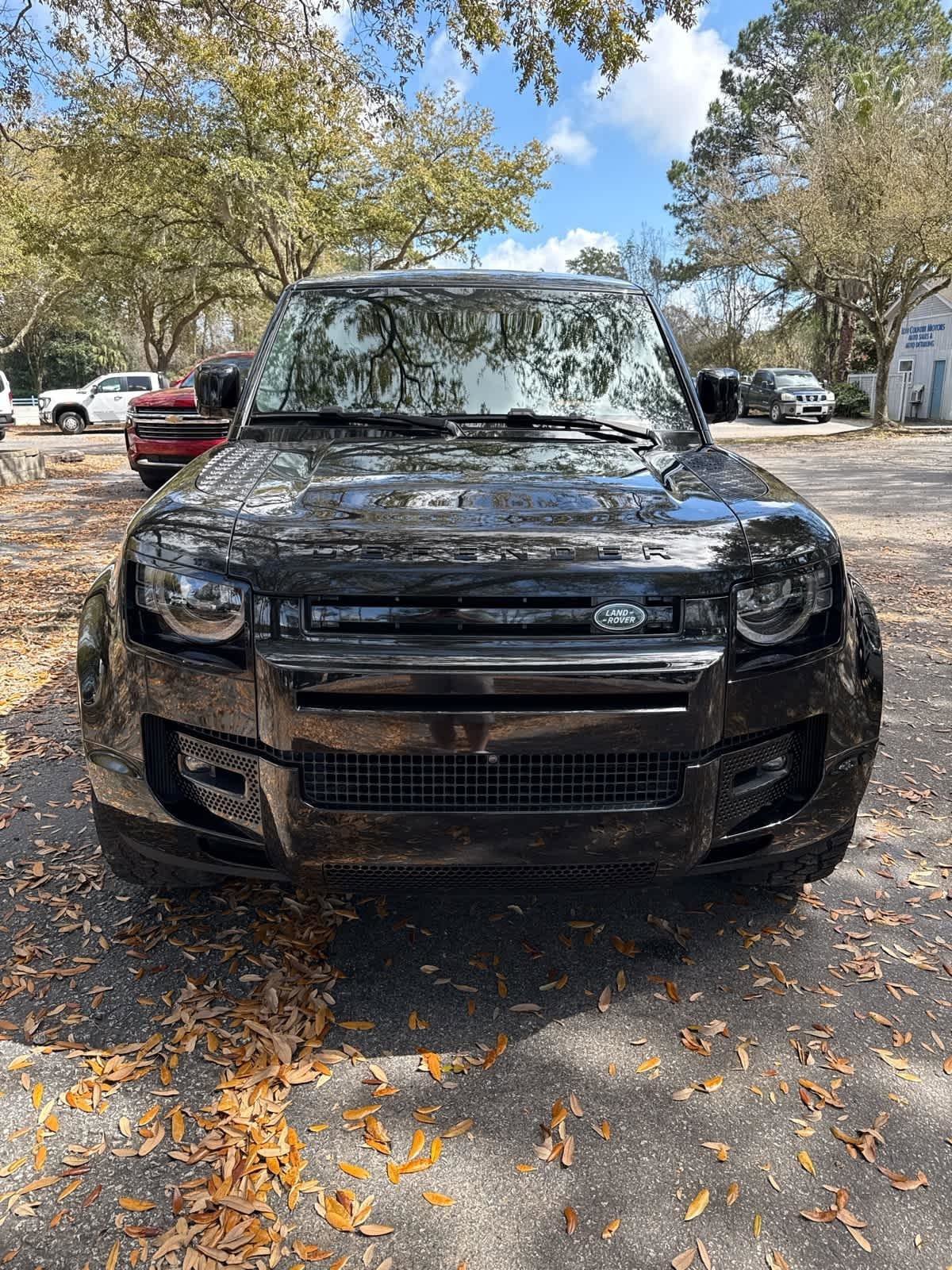 Used 2024 Land Rover Defender 130 X AWD/4WD image 8