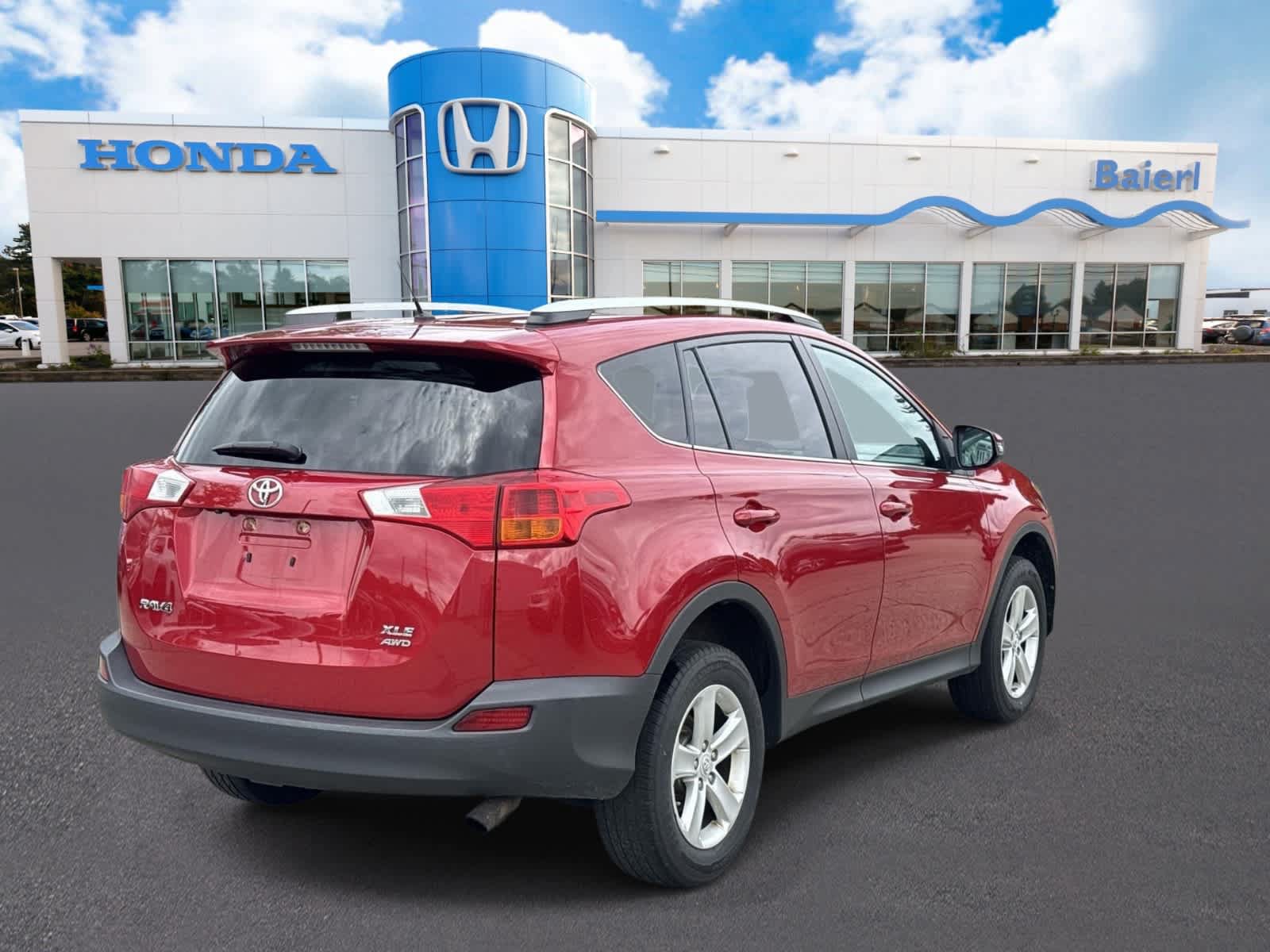 Used 2013 Toyota RAV4 XLE AWD/4WD image 5