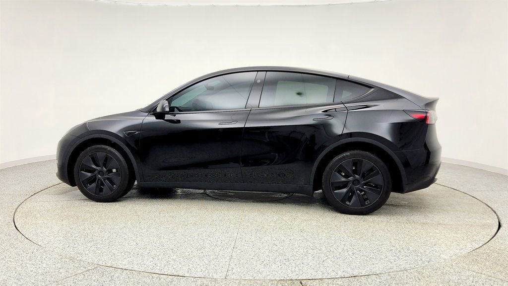 Used 2025 Tesla Model Y Long Range AWD/4WD image 8
