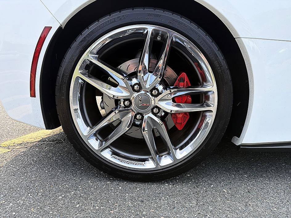 Used 2015 Chevrolet Corvette Stingray Coupe w/ 2LT Preferred Equipment Group RWD image 11