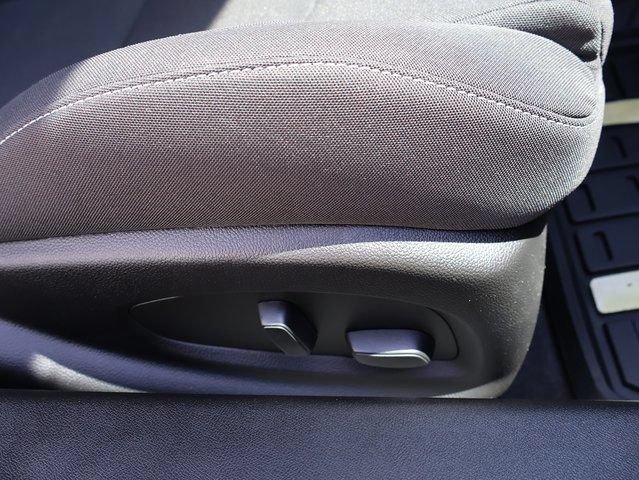 Used 2023 Chevrolet Camaro LT w/ Technology Package RWD image 9