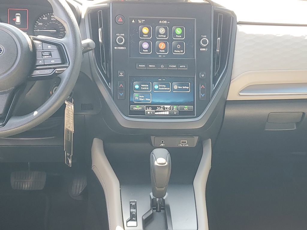 Used 2025 Subaru Forester AWD/4WD image 15