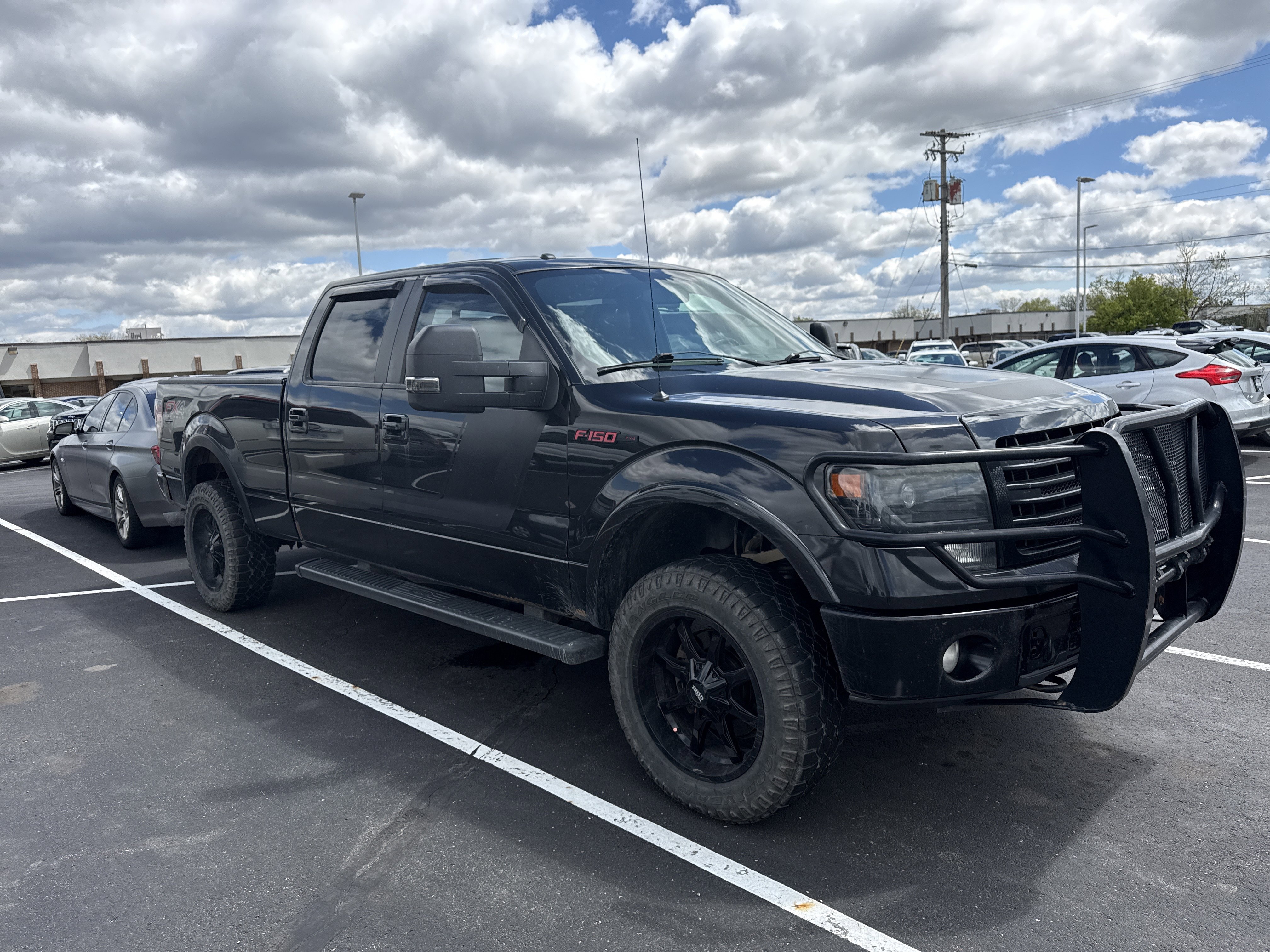 Used 2014 Ford F150 FX4 w/ Equipment Group 402A Luxury AWD/4WD image 6