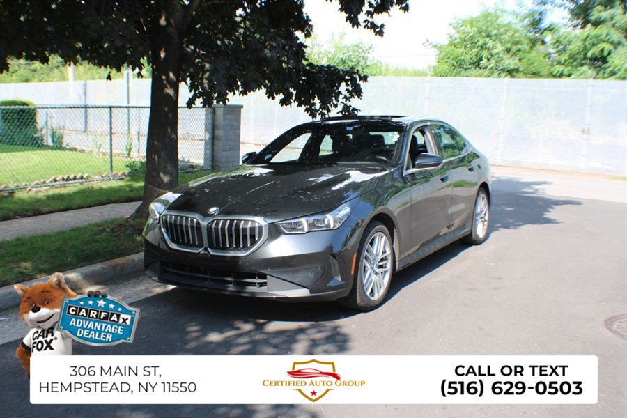 Used 2025 BMW 530i RWD image 3