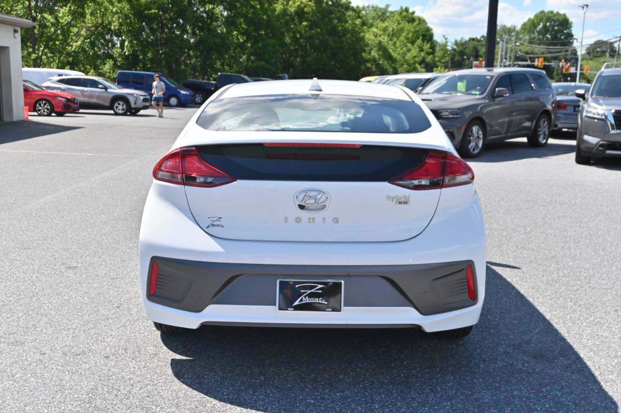 Used 2020 Hyundai Ioniq Blue FWD image 10
