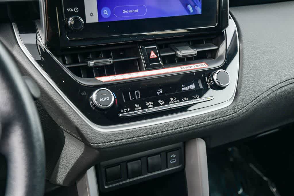 Used 2025 Toyota Corolla Cross AWD Hybrid image 20