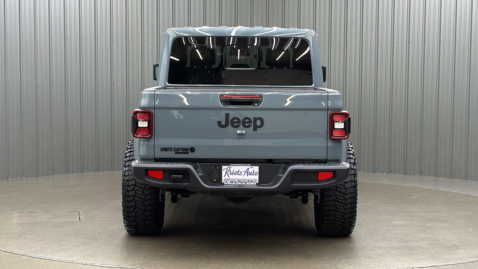 Used 2025 Jeep Gladiator Sport AWD/4WD image 4