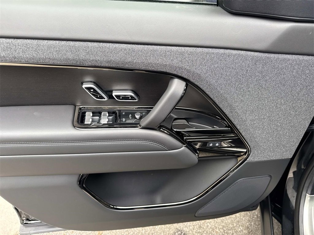 New 2026 Land Rover Range Rover Sport SE image 19