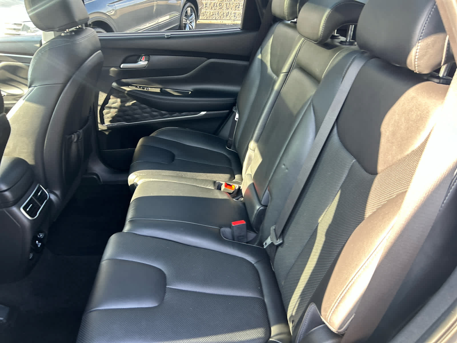 Used 2023 Hyundai Santa Fe Limited AWD/4WD image 24