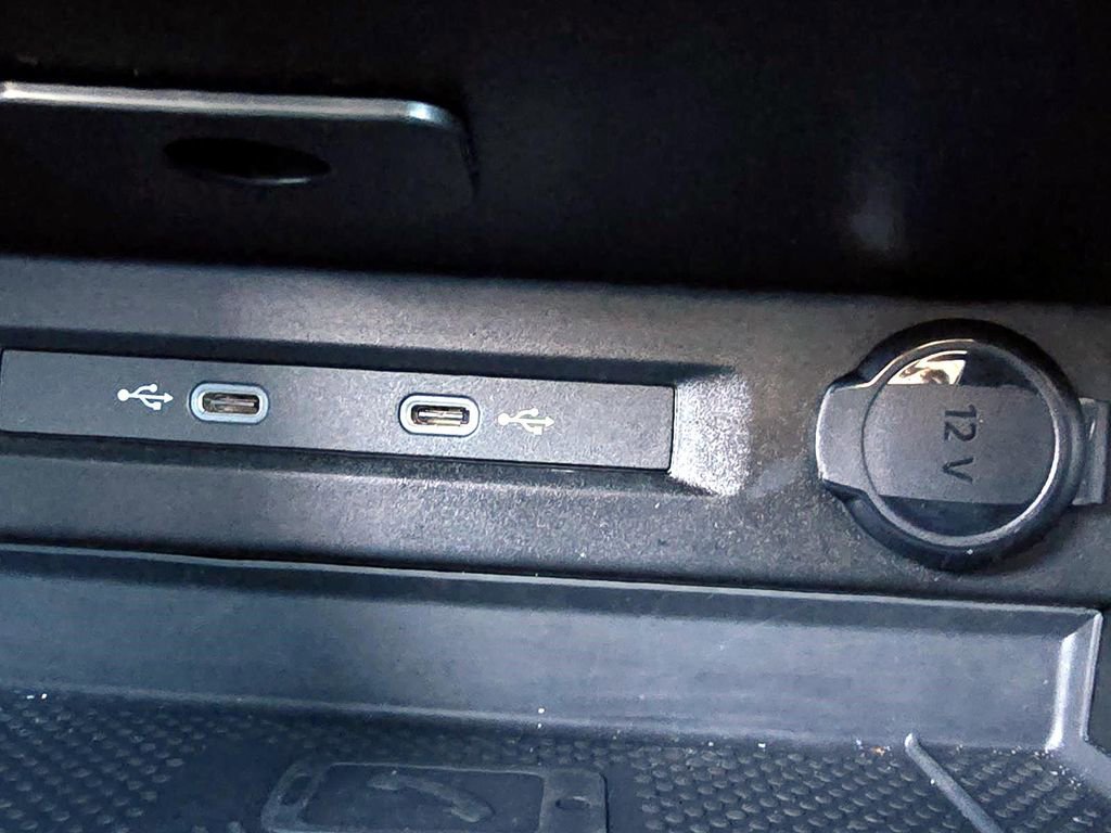 Used 2024 Volkswagen Tiguan SE R-Line image 19