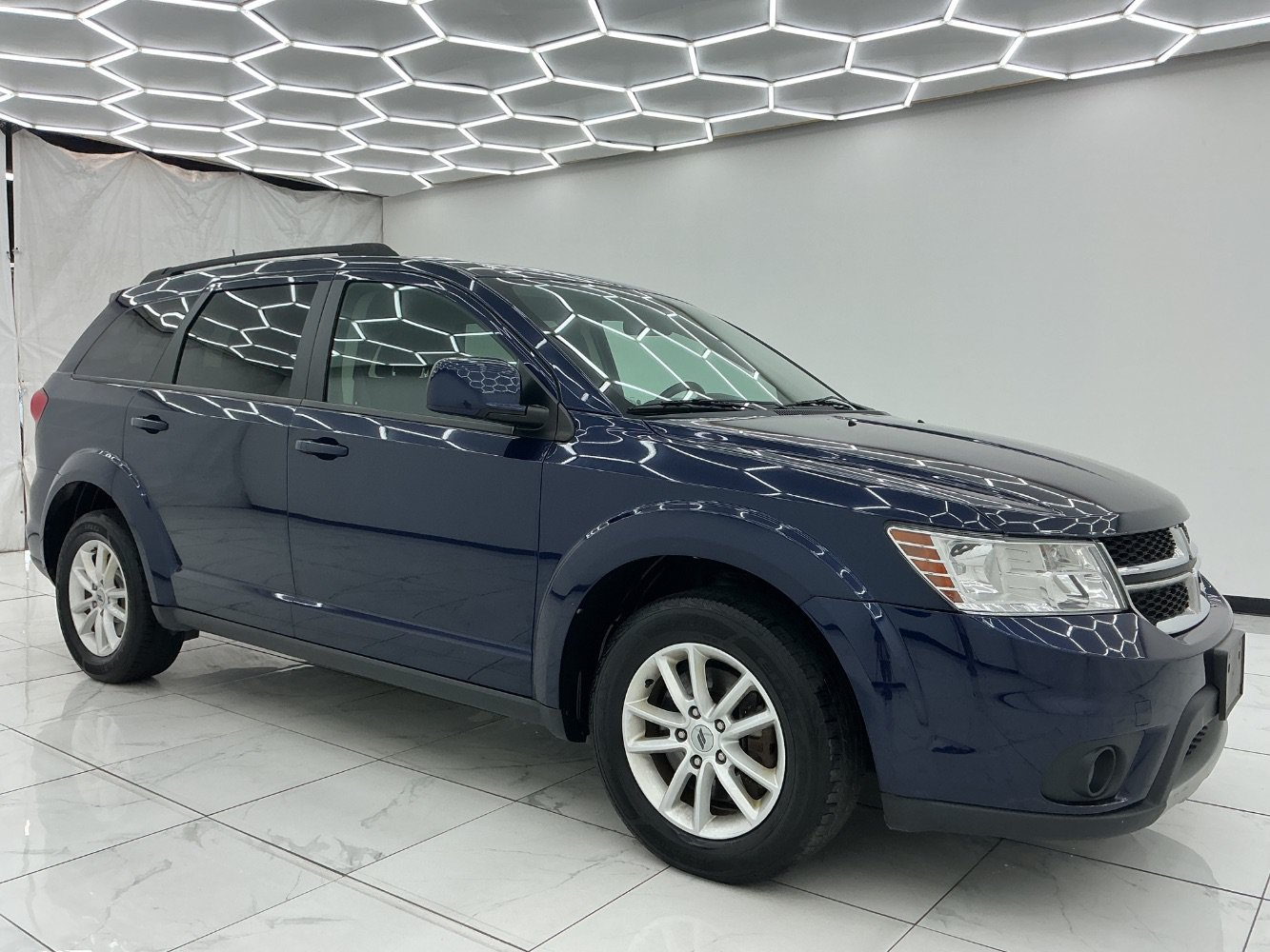 Used 2018 Dodge Journey SXT w/ Premium Group FWD image 7