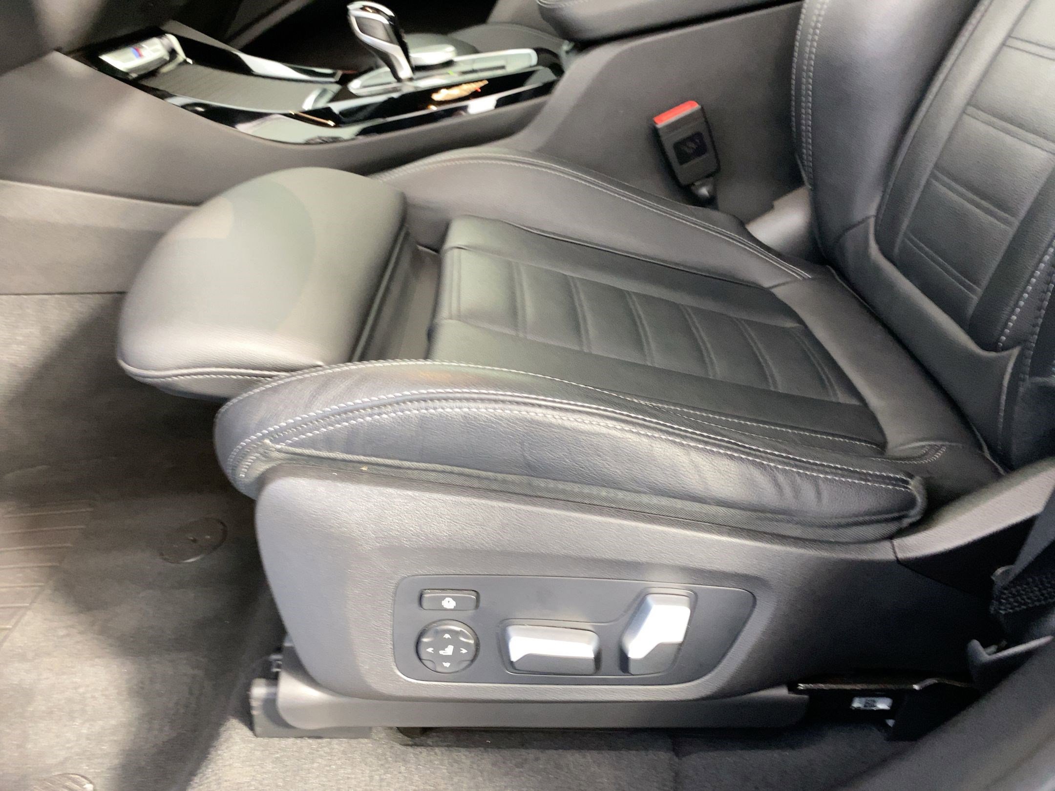 Certified 2024 BMW X3 M40i w/ Premium Package image 11