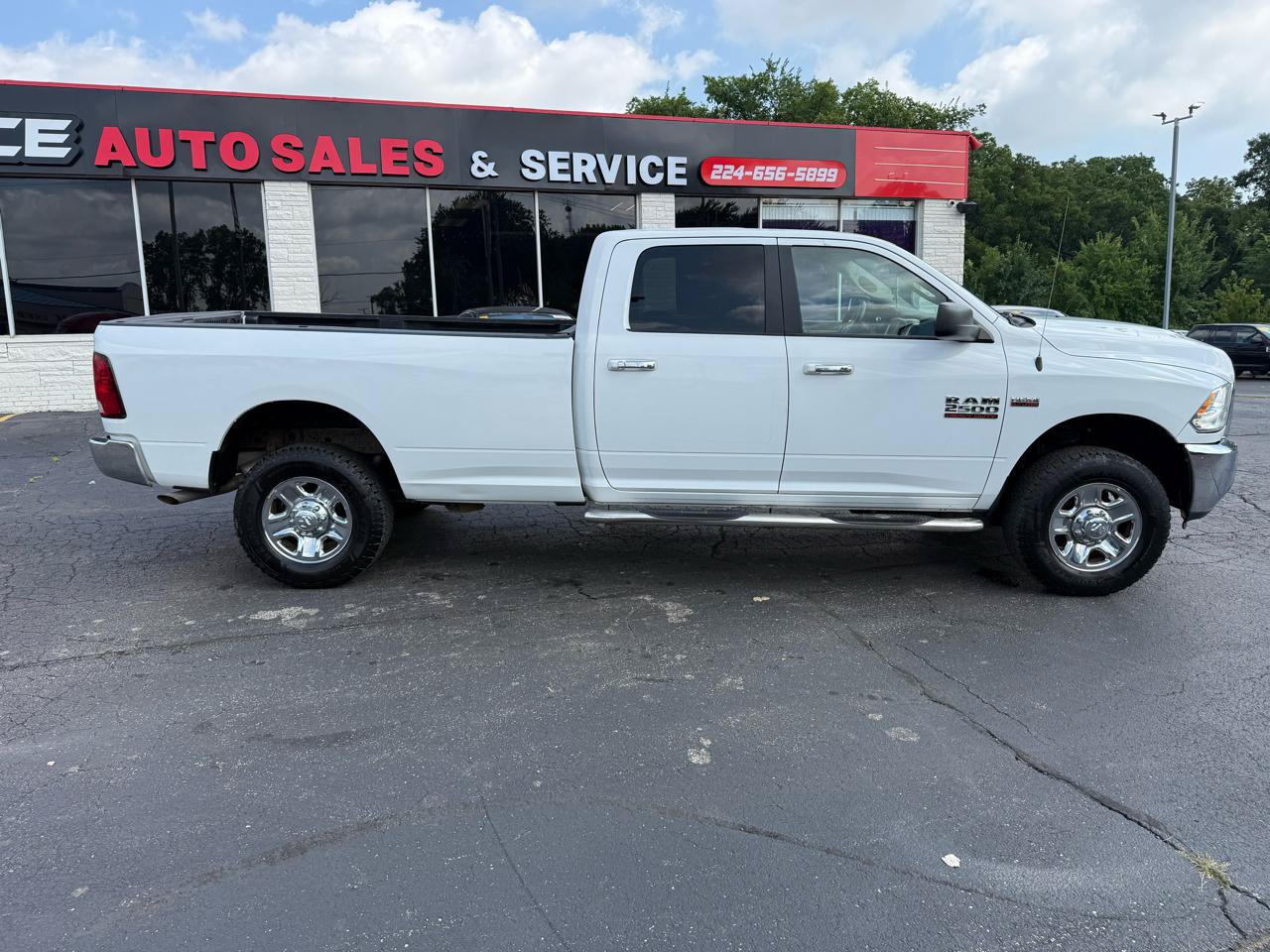 Used 2017 RAM 2500 SLT AWD/4WD image 12