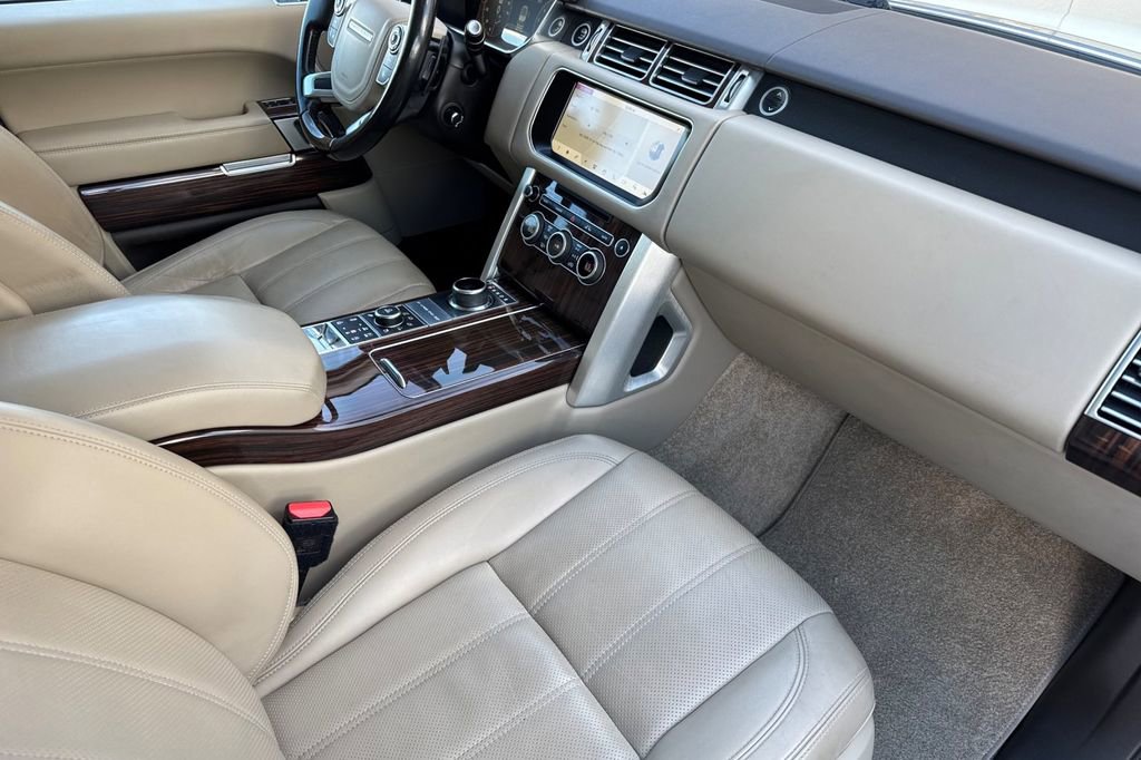 Used 2017 Land Rover Range Rover Supercharged image 14