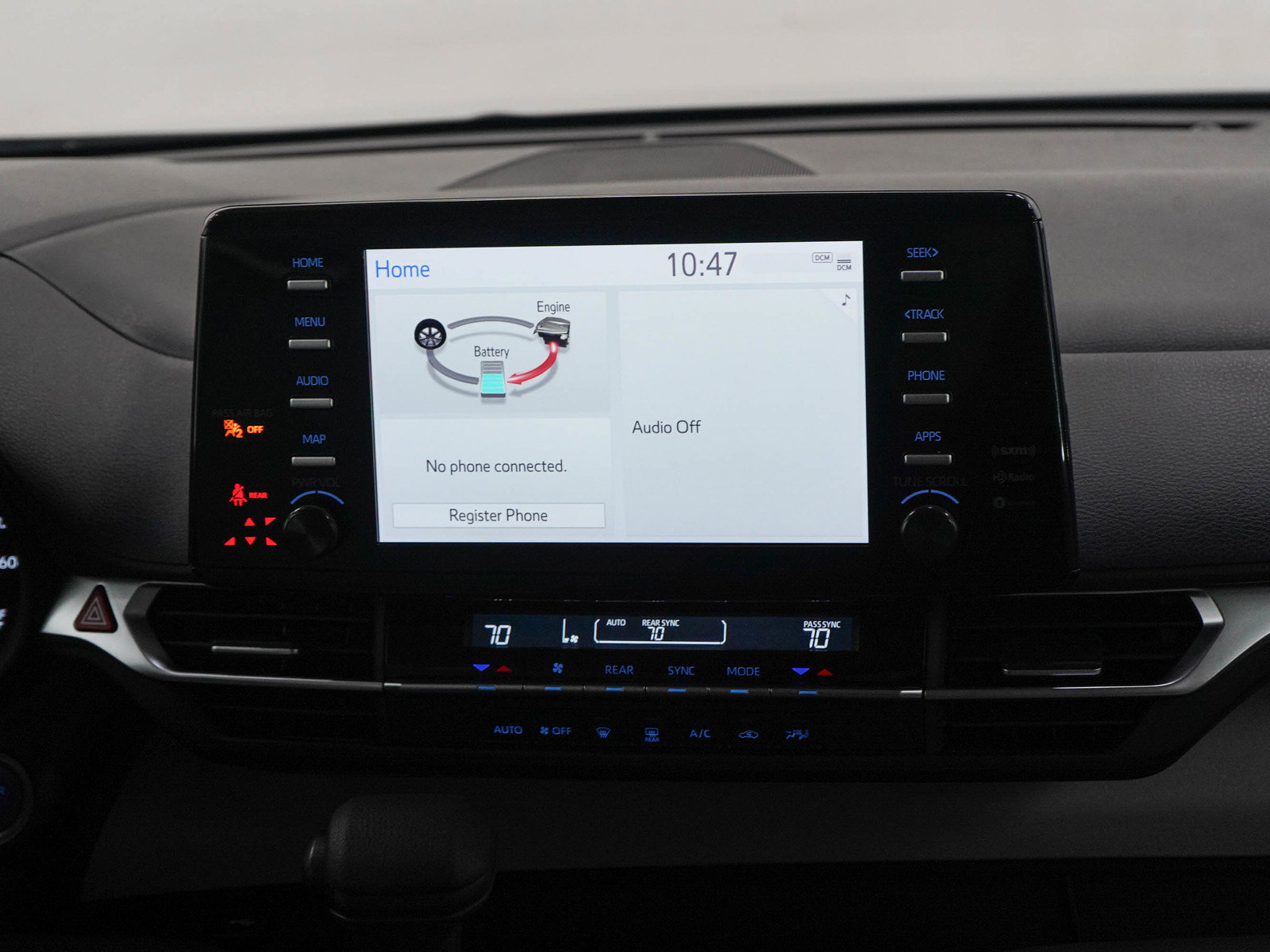 Used 2024 Toyota Sienna LE FWD image 16