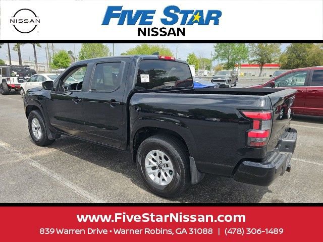 Used 2024 Nissan Frontier SV image 6