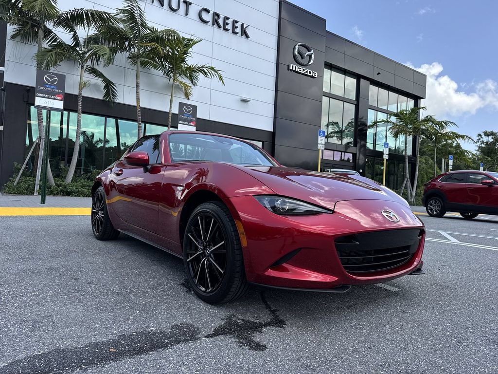 Certified 2025 MAZDA MX-5 Miata RF Grand Touring RWD image 30