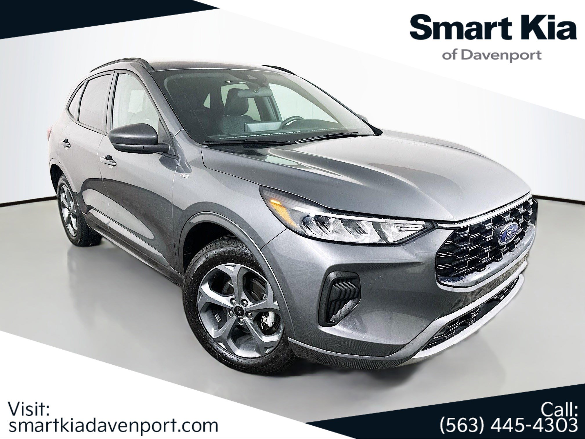 Used 2023 Ford Escape ST-Line w/ Tech Pack #1 AWD/4WD image 1