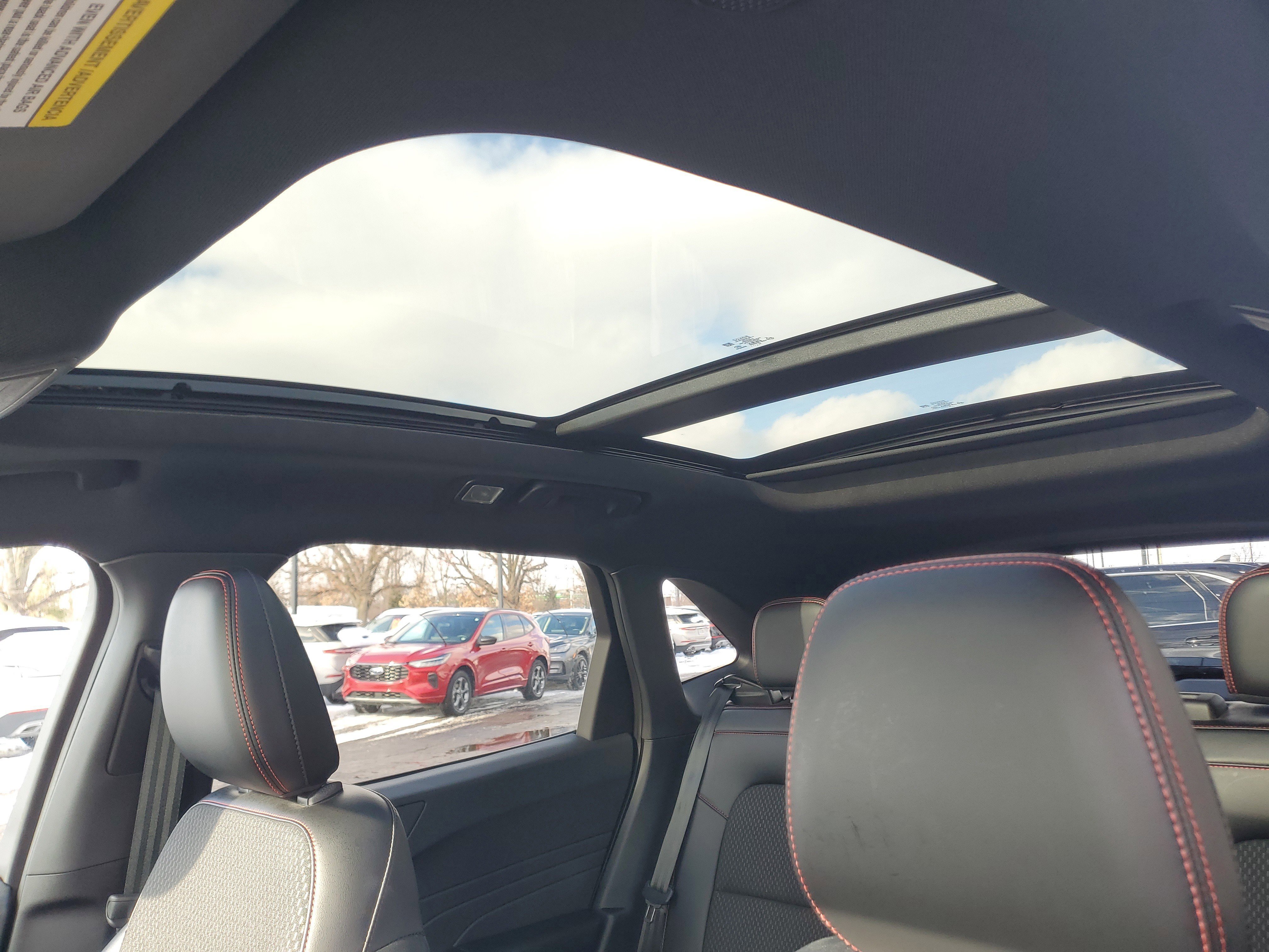 Used 2023 Ford Escape ST-Line w/ Tech Pack #1 image 11