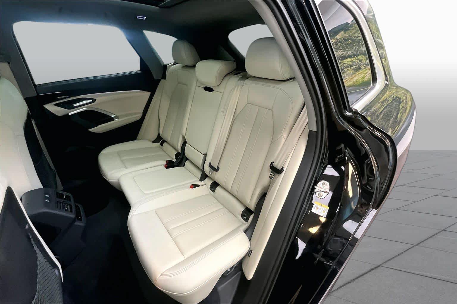 Certified 2025 Audi Q5 Prestige AWD/4WD image 21