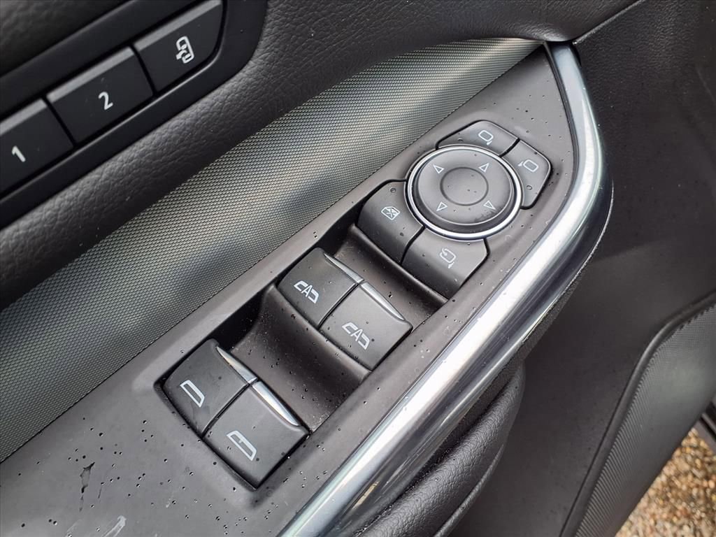 Used 2022 Cadillac XT4 Premium Luxury w/ Enhanced Visibility Package image 15