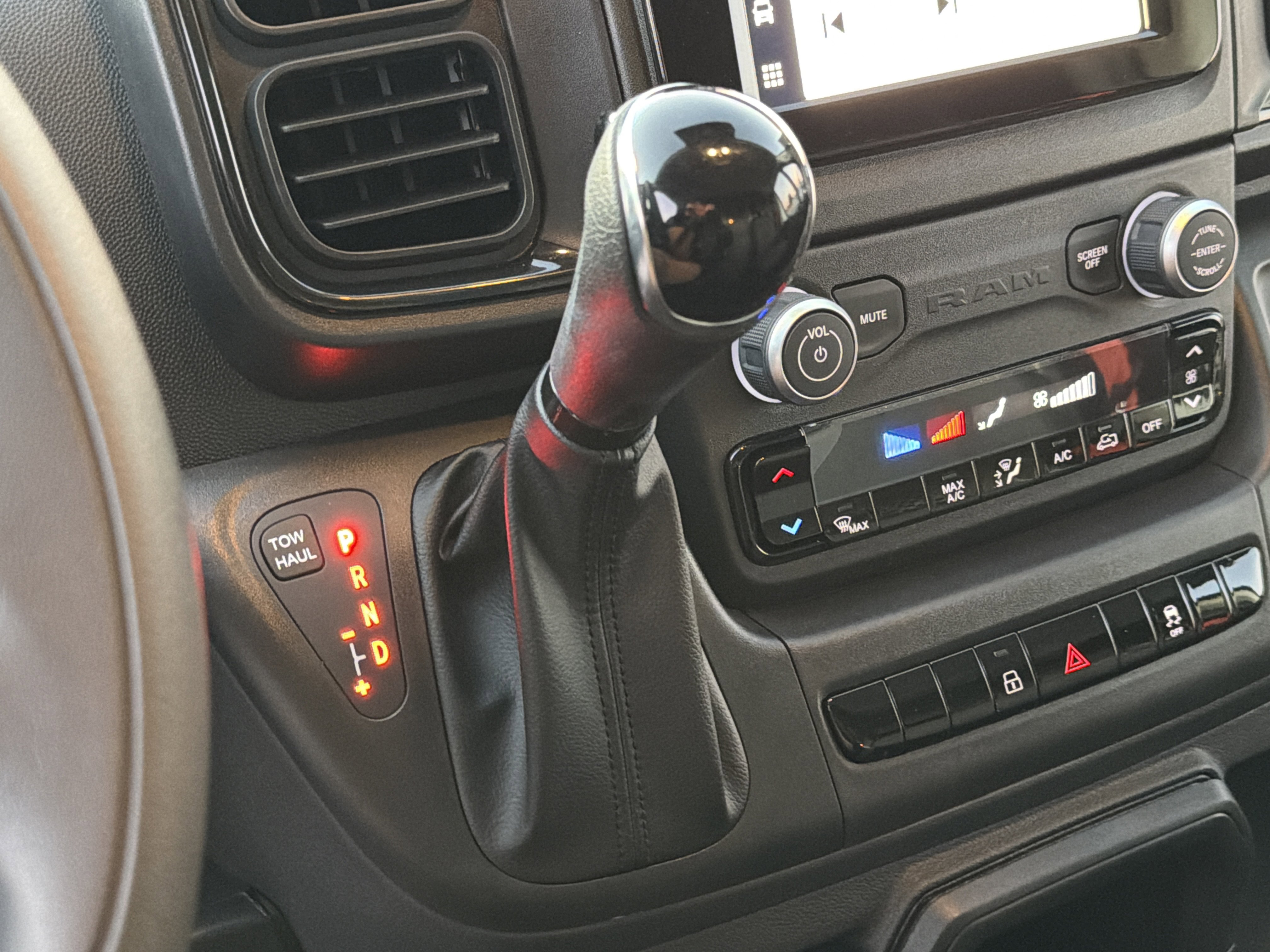 Used 2025 RAM ProMaster 3500 image 32