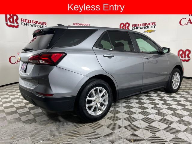 Used 2024 Chevrolet Equinox LS w/ LS Convenience Package image 8
