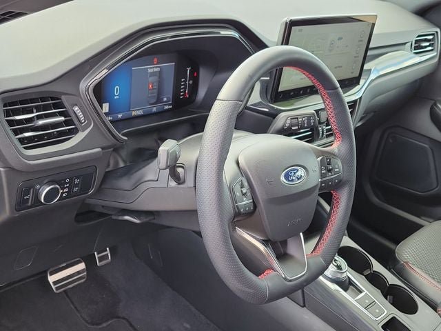 Used 2024 Ford Escape ST-Line w/ Tech Pack #1 AWD/4WD image 7