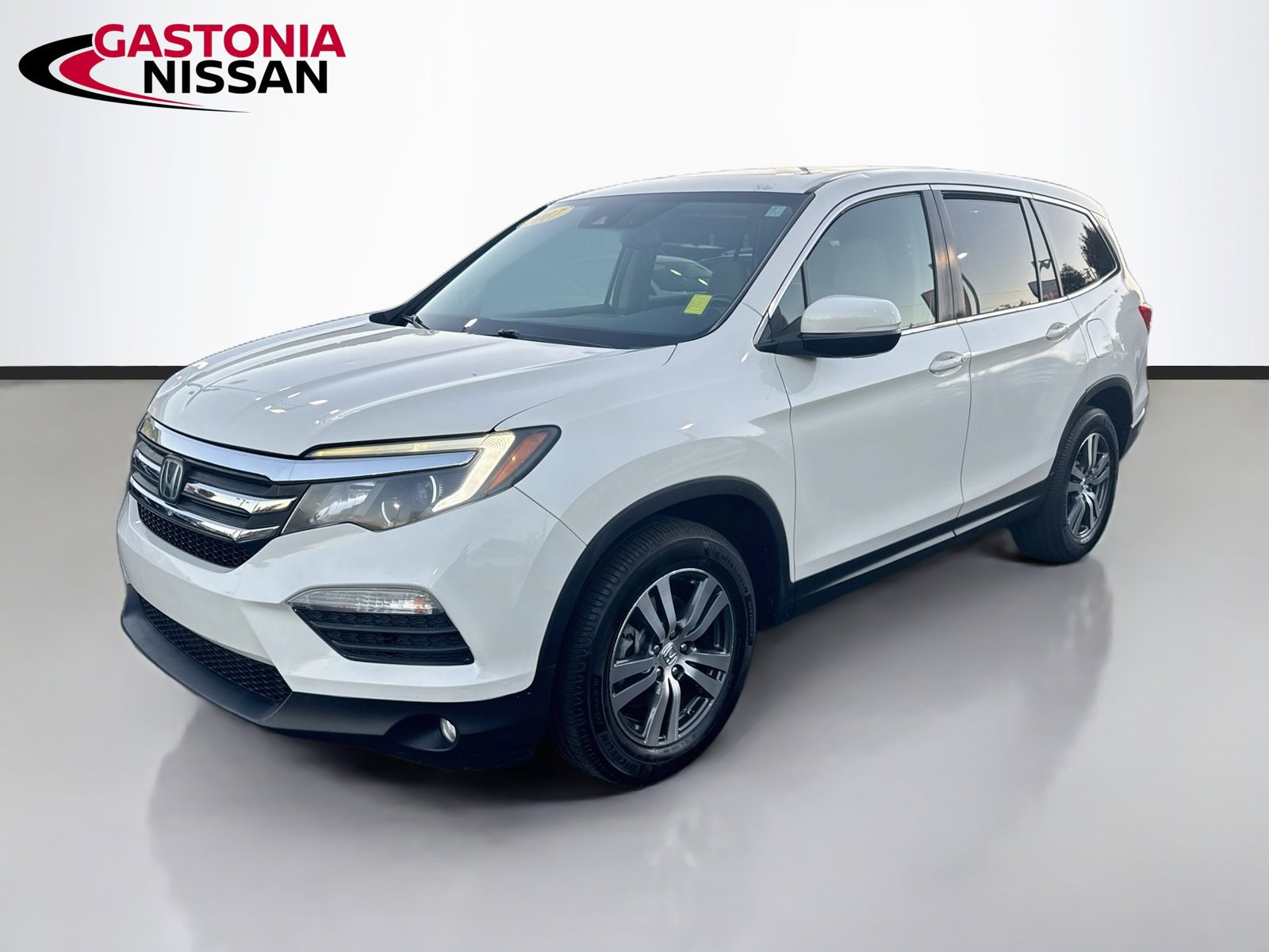Used 2017 Honda Pilot EX-L image 3