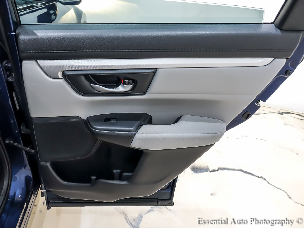 Used 2020 Honda CR-V LX image 26