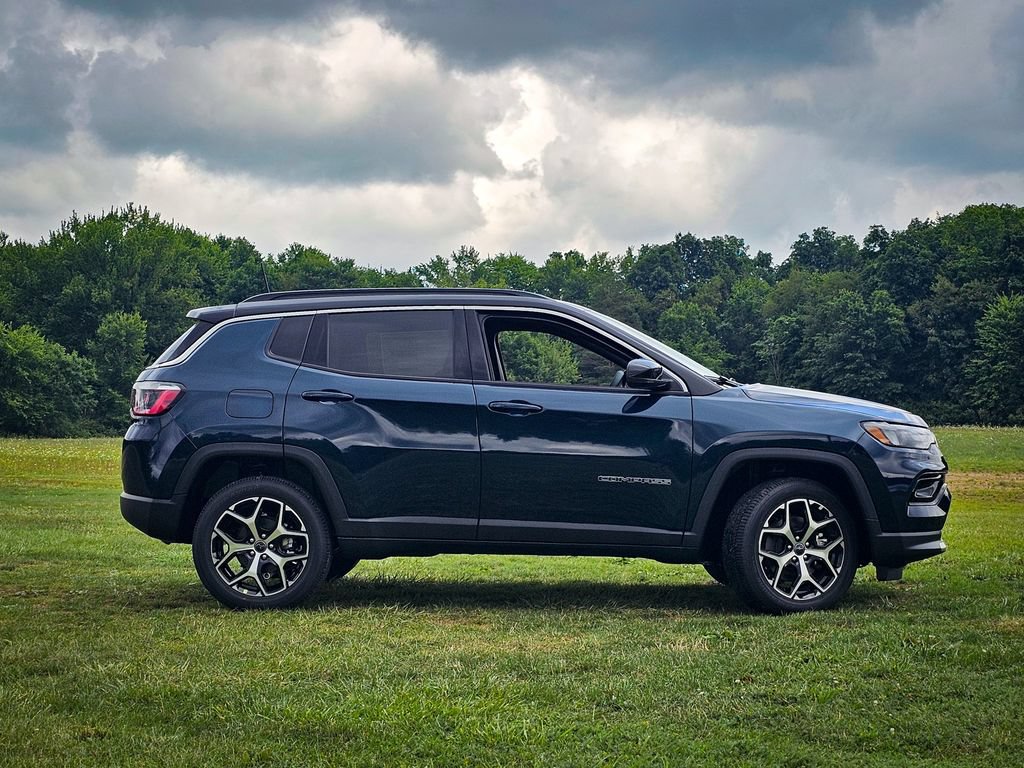 New 2026 Jeep Compass Limited AWD/4WD image 2