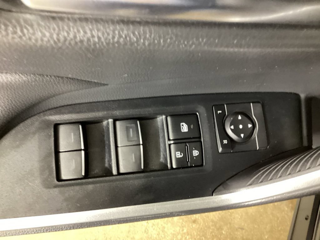 Used 2024 Toyota RAV4 XLE AWD/4WD image 17