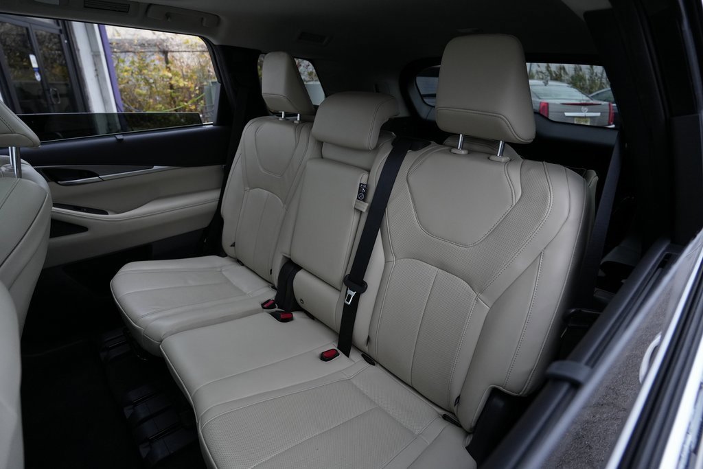 Used 2022 INFINITI QX60 Luxe w/ Cargo Package image 24