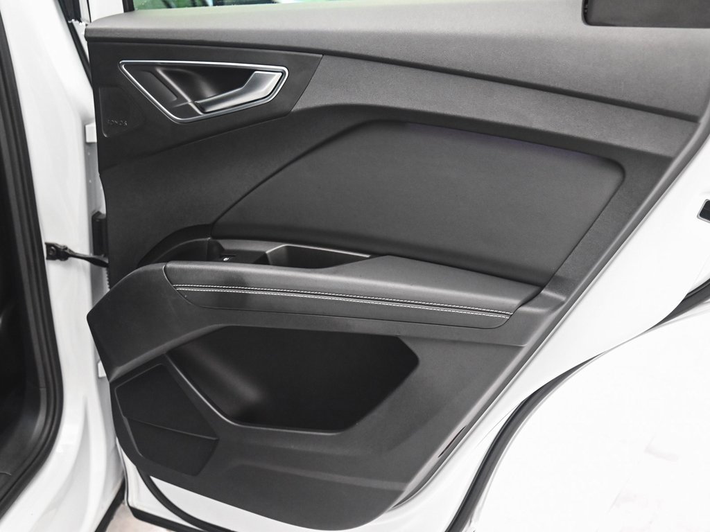 Used 2022 Audi Q4 e-tron Premium Plus w/ Premium Plus image 12