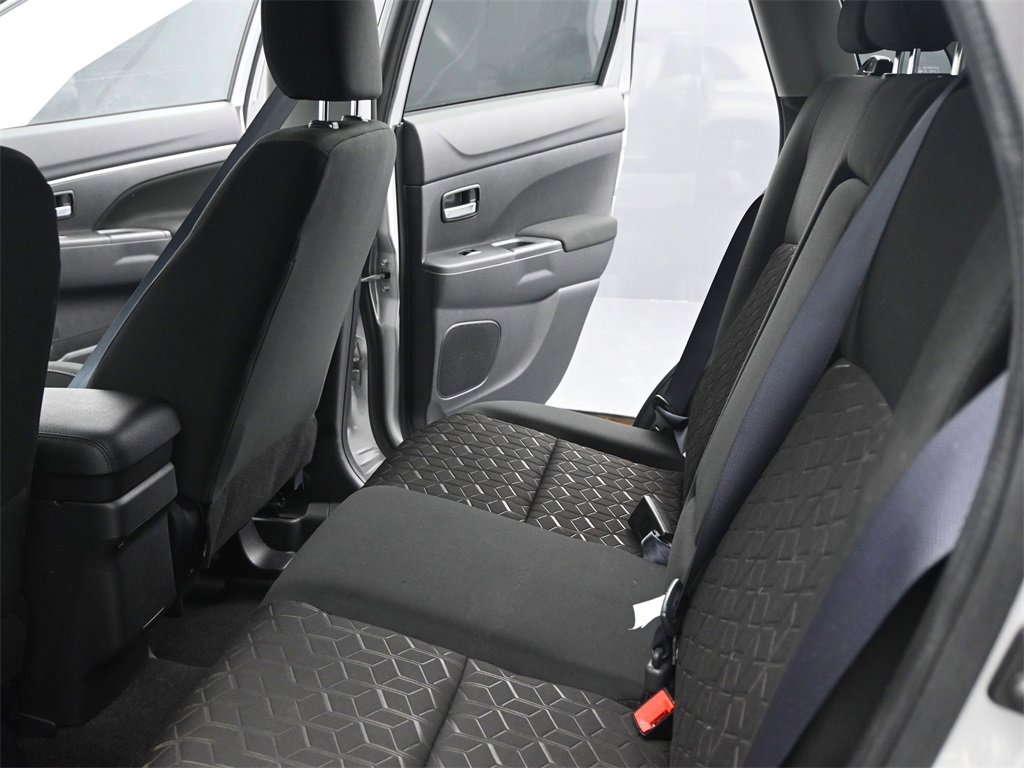Used 2024 Mitsubishi Outlander Sport ES image 13