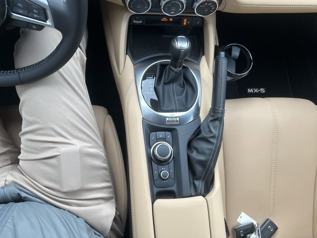 New 2026 MAZDA MX-5 Miata RF Grand Touring image 27