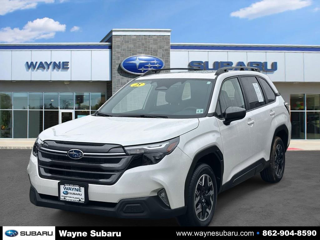 Used 2025 Subaru Forester Premium image 2