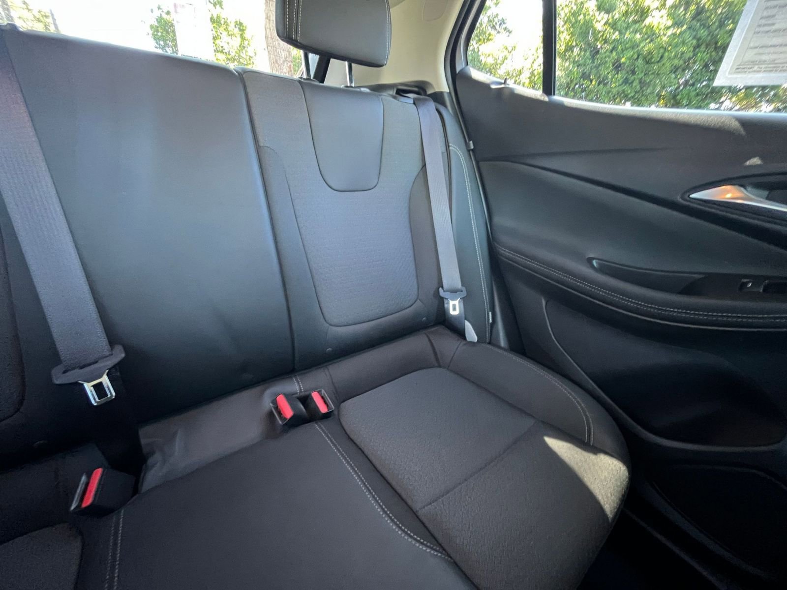 Used 2025 Buick Encore GX Preferred image 36