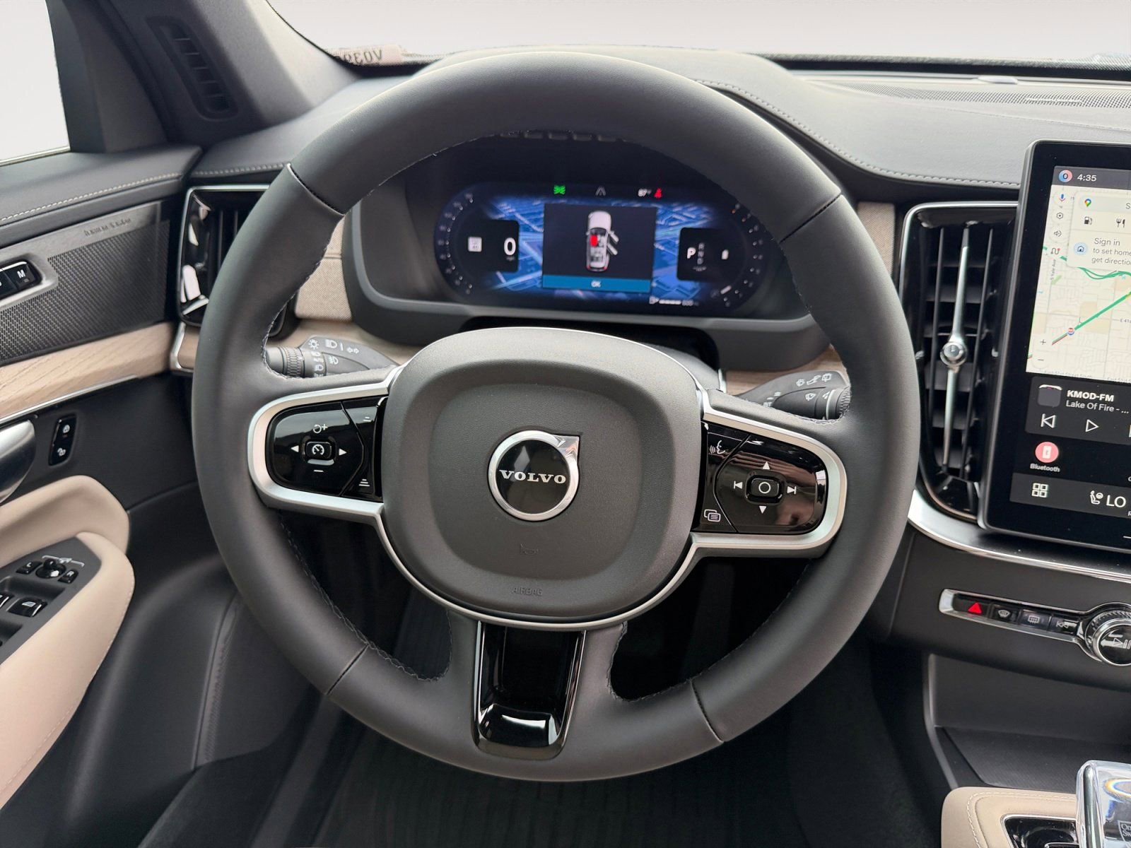 New 2026 Volvo XC90 B6 Plus w/ Protection Package Premier image 12