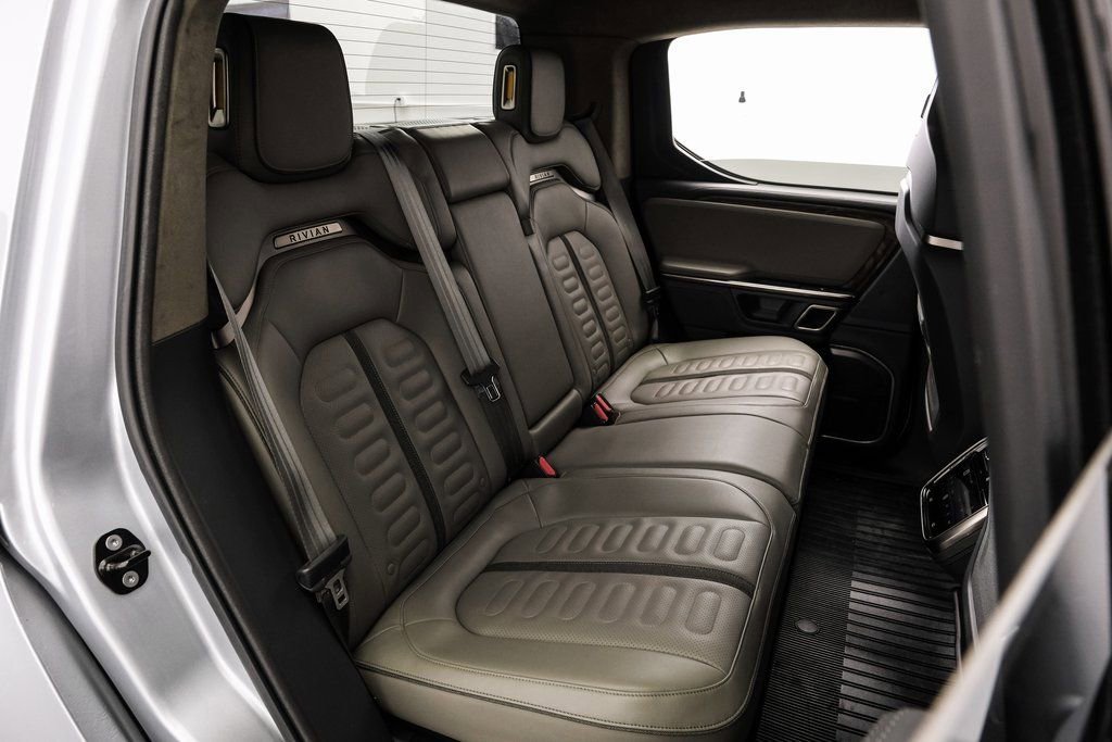 Used 2022 Rivian R1T Launch Edition image 41