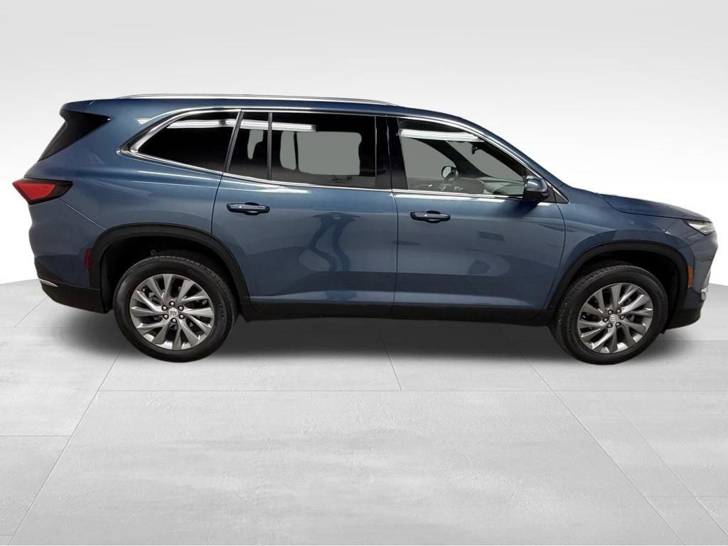 Certified 2025 Buick Enclave Preferred image 7