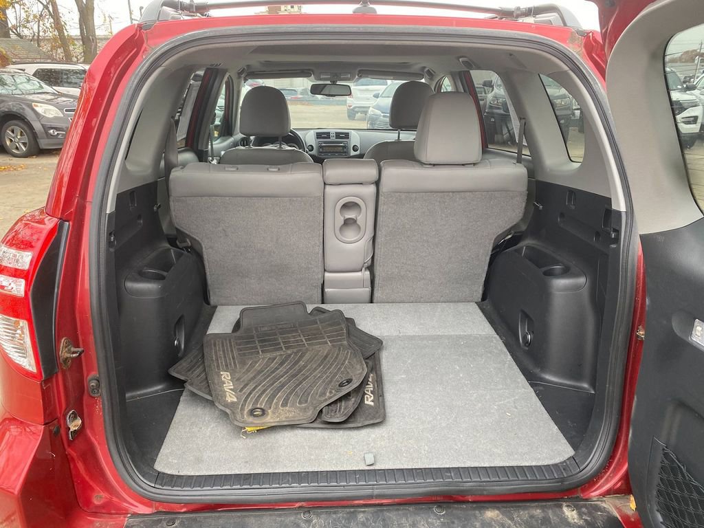 Used 2012 Toyota RAV4 Limited image 25