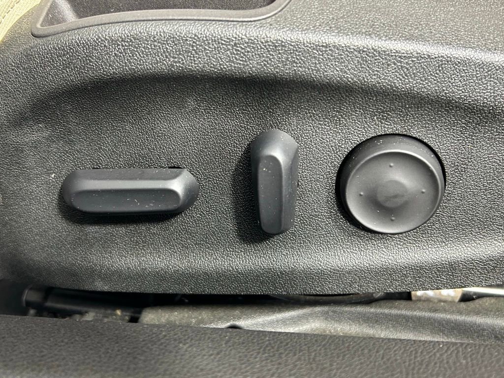 Used 2017 Buick Cascada Premium image 29