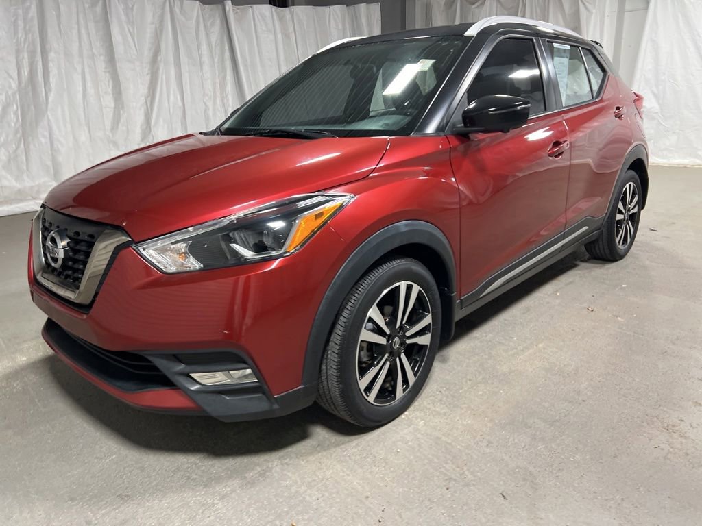 Used 2019 Nissan Kicks SR w/ SR Premium Package FWD video 3