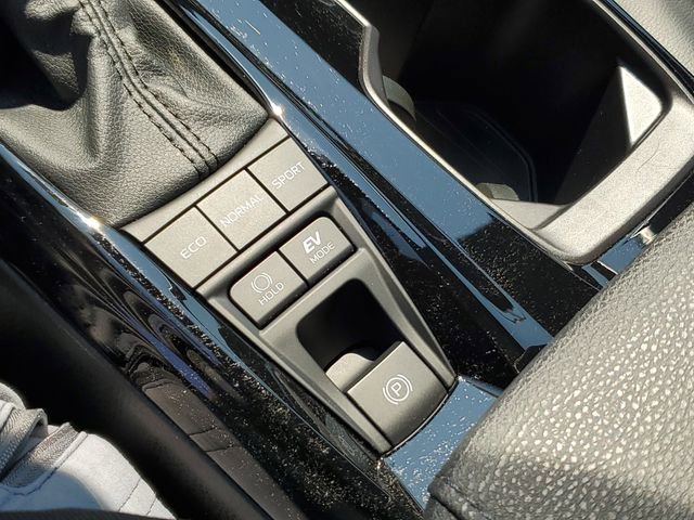 Used 2026 Toyota Camry XSE FWD image 32