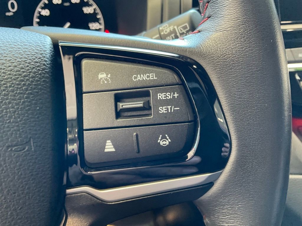 Used 2025 Honda Odyssey Sport-L image 12