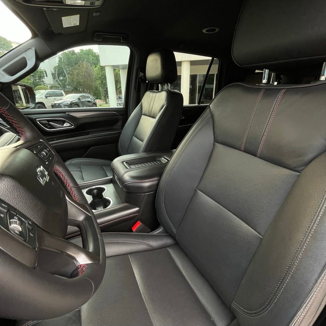 Used 2022 Chevrolet Tahoe RST w/ Luxury Package AWD/4WD image 21